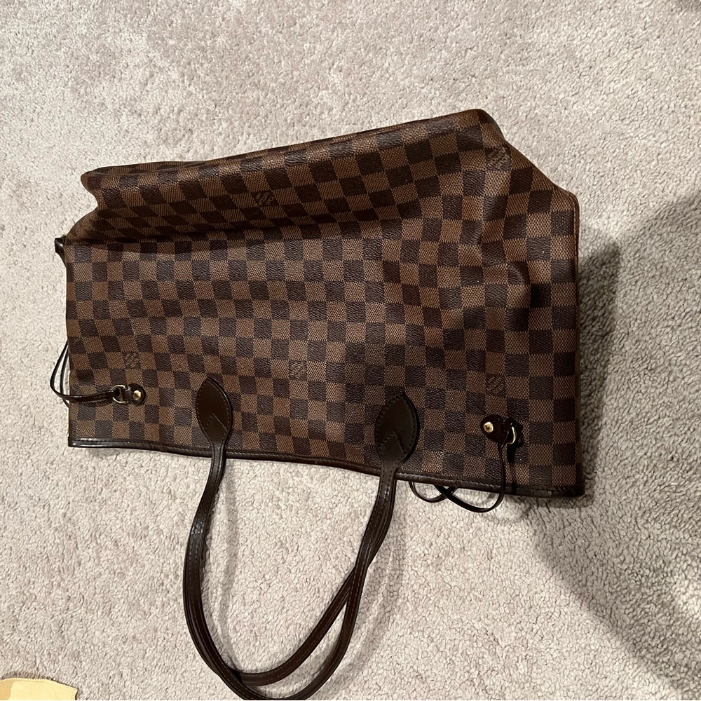 Authentic Damier Louis Vuitton neverfull MM